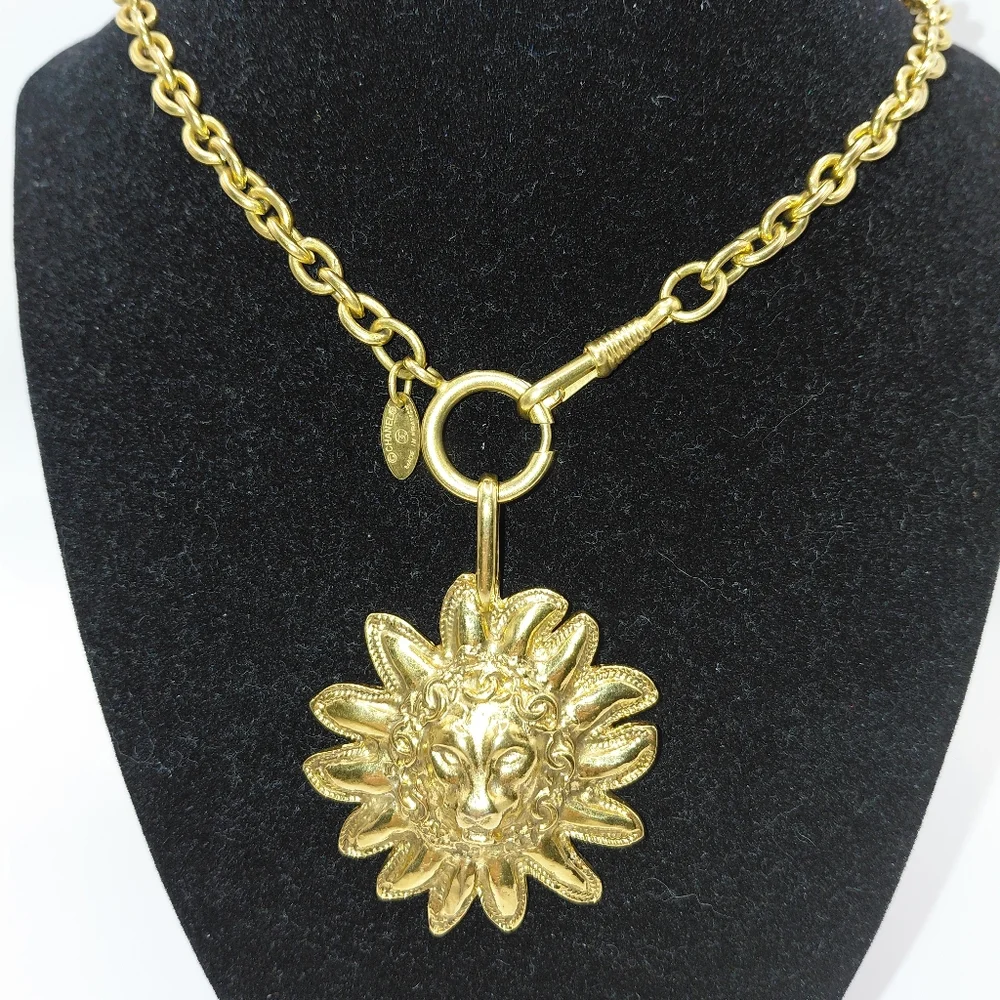Chanel Vintage Gold Plated Leo Lion Sun CC Medallion Pendant Necklace